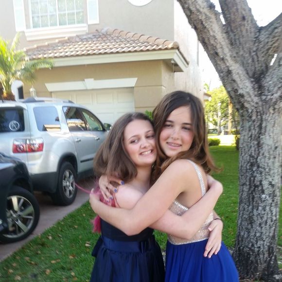 Meet your Posher, Lauren - Picture 1 of 1